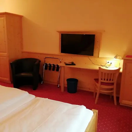 Am Kurpark Gasthof 3*