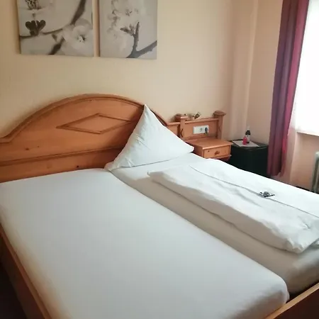 Am Kurpark Casa de hóspedes 3*