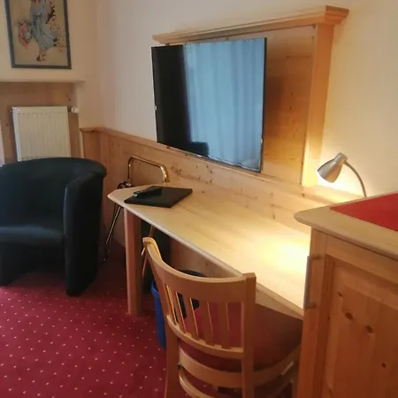 Casa de hóspedes Am Kurpark 3*